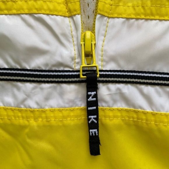 Vintage 90s Nike Yellow Spellout Hooded Pullover‎ Half Zip Windbreaker Size M - Picture 3 of 9